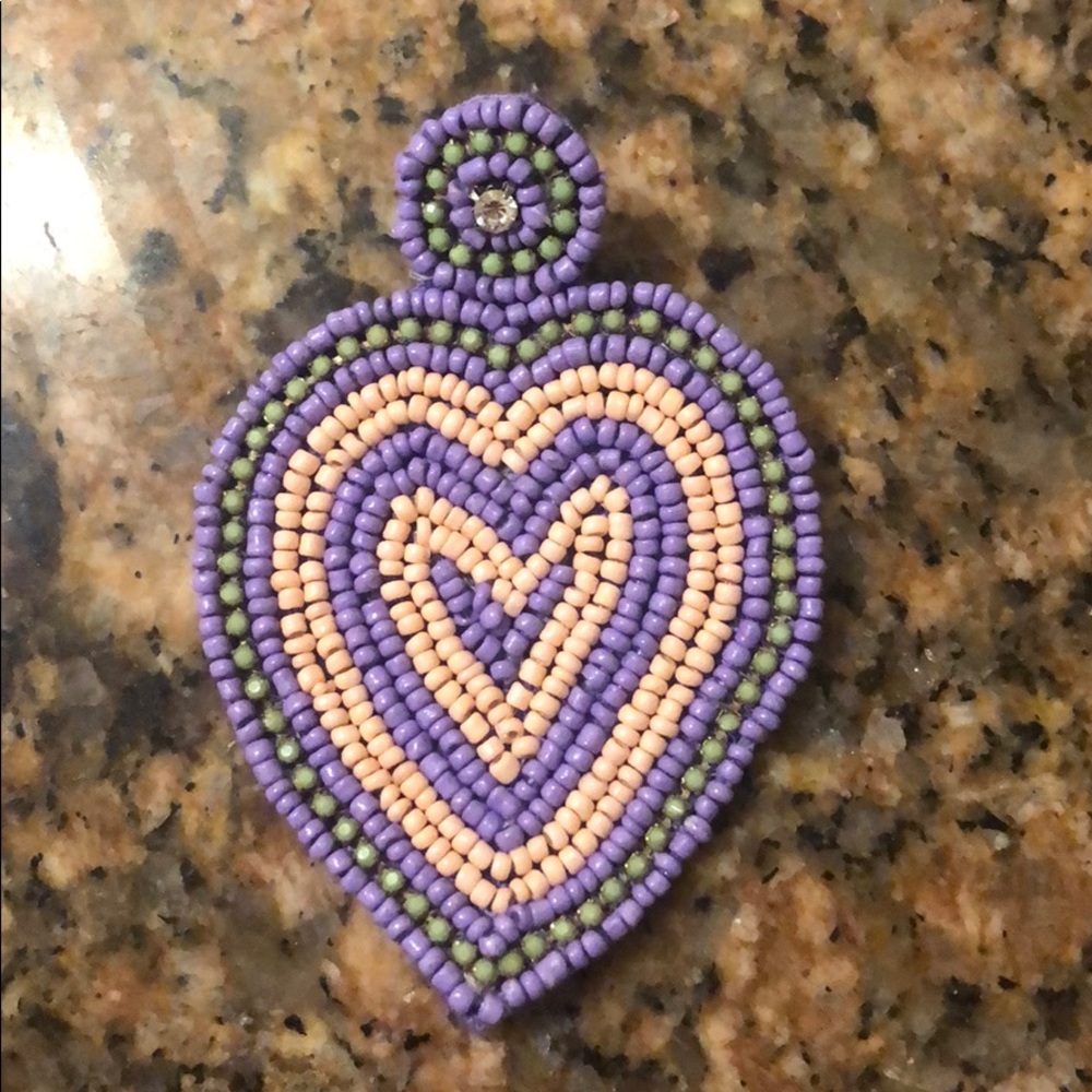 Single heart earring or apliqué